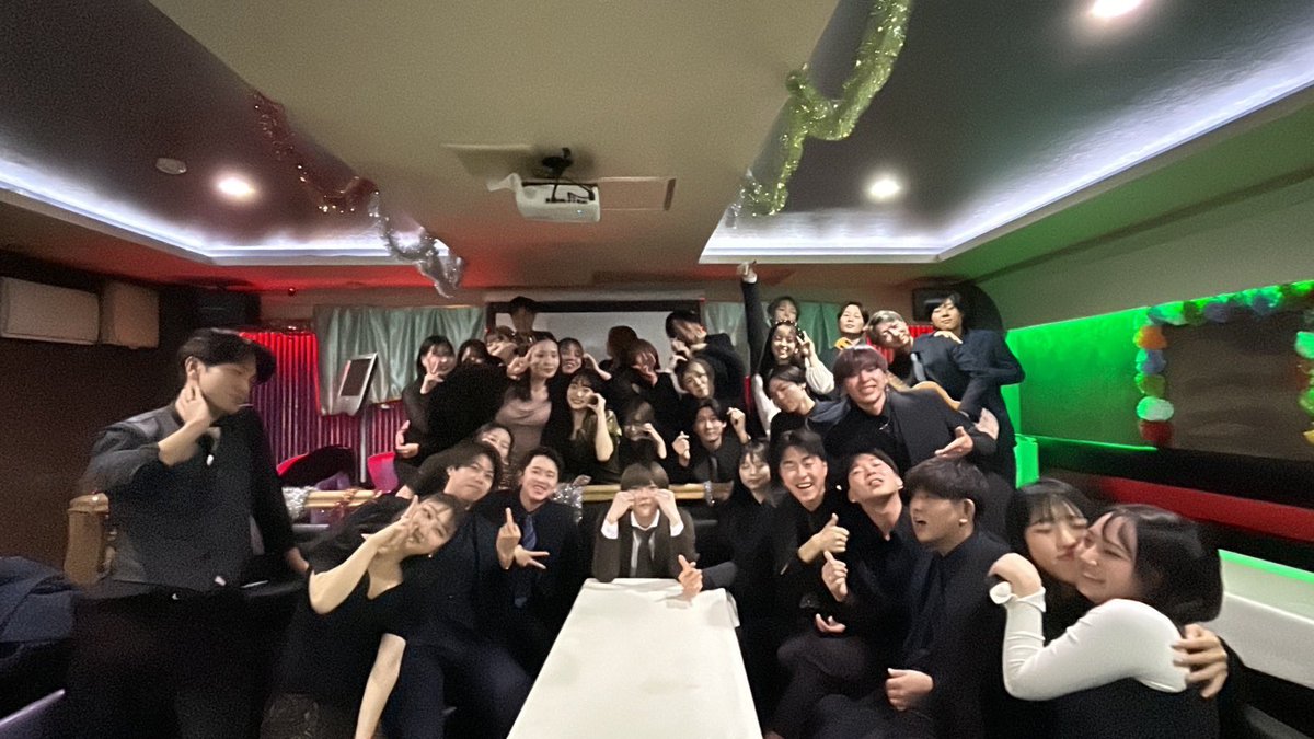sophia_apes's tweet photo. 皆さん初めまして🙌
上智大学インカレバスケサークルのAPeSです😊

新入生の皆さん、最高の大学生活を送りませんか？

活動としては週1回の体育館での練習とその他イベント、合宿、大会です🥳

インカレサークルなので上智生はもちろんのこと他大生も大歓迎です！

少しでも興味がある方はぜひdmまで！ https://t.co/4W1jodb6tM