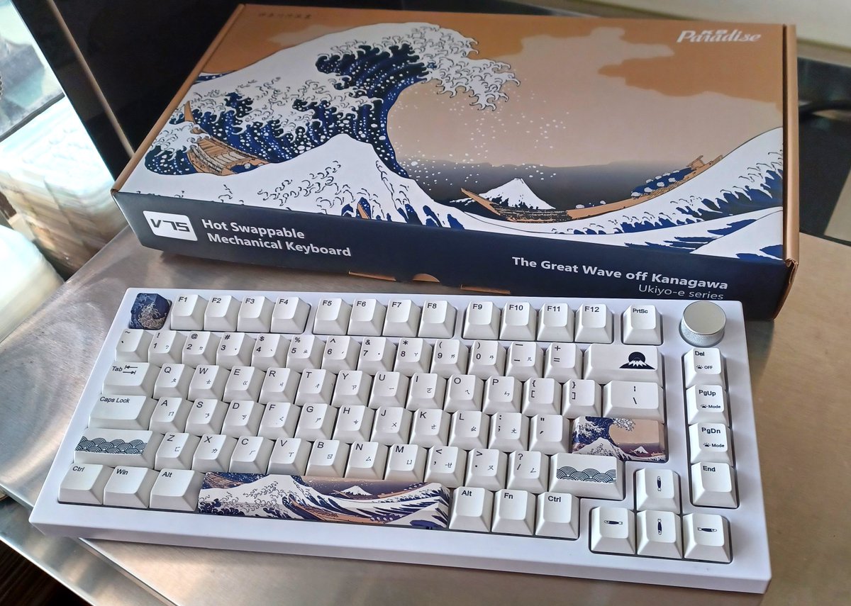 KBParadiseKb's tweet image. V75 Great Wave is ready to ship now! kbparadise.com/v75rgb-great-w…