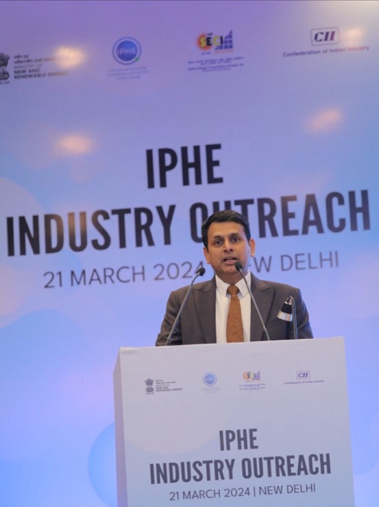 Make technologies, like solid oxide electrolyzer cell, open source to reduce cost of green hydrogen: @TheVineetMittal, Chairman, CII Taskforce on #GreenHydrogen and Chairman, @avaadagroup during industry outreach programme @The_IPHE #IPHE #MNREIndia @FollowCII