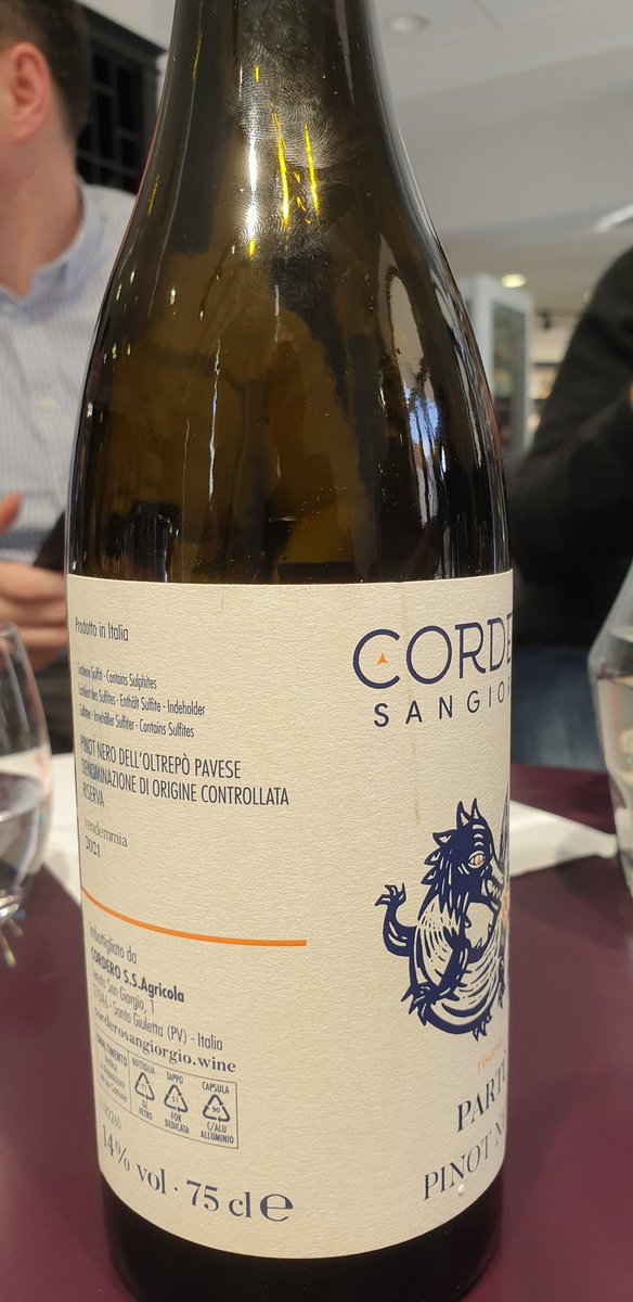 Had a few #pinotnoir s from around the world 🌎 #wine from #mosel #argentina (poor) and a #babich from #newzealand which was very ordinary