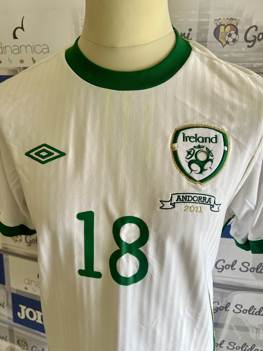 GolSolidariAnd's tweet photo. Today Ireland 🇮🇪⚽️ thanks to @MorenoMarinS5 🇦🇩⚽️🙌🏻 #andorra #ireland #auction https://t.co/HjpOrlswOy