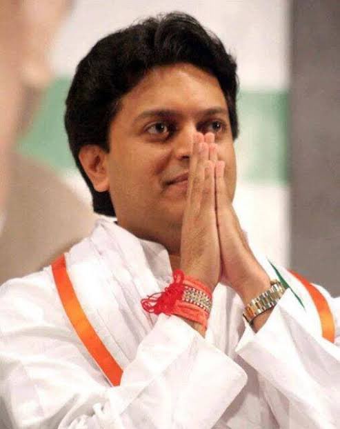 Happy Birthday Bhaiya!! May god bless you with great health… may you forever work for the good of the people. I love you & thank you for always being there…. @AmitV_Deshmukh