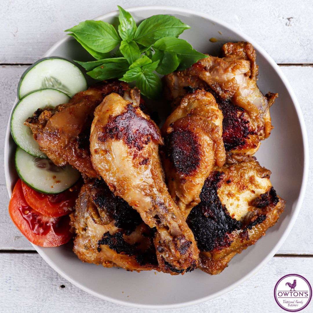 For a limited time, enjoy 10% off when you spend £80 or more. From tender chicken to our irresistible lamb, there's something for everyone! Order now and treat yourself! owtons.com/meat-selection… Offer valid until 26th March. 🍽️✨