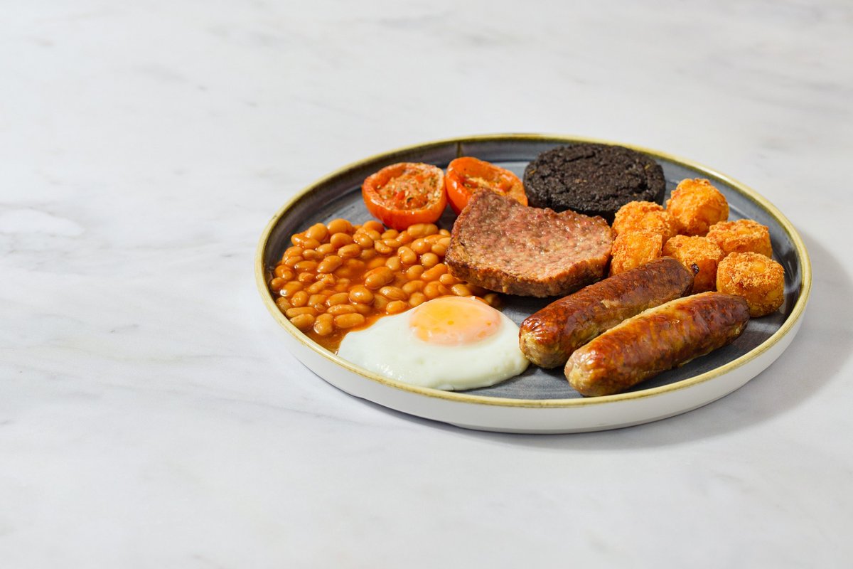 Embracing the flavours of Scotland with a breakfast filled with local produce. If you're sailing before 11AM, head to our on board Mariners Cafeteria to try the famous CalMac Scottish Breakfast. View our full menu here: bit.ly/47OADqI #Marinersmenu #foodanddrink