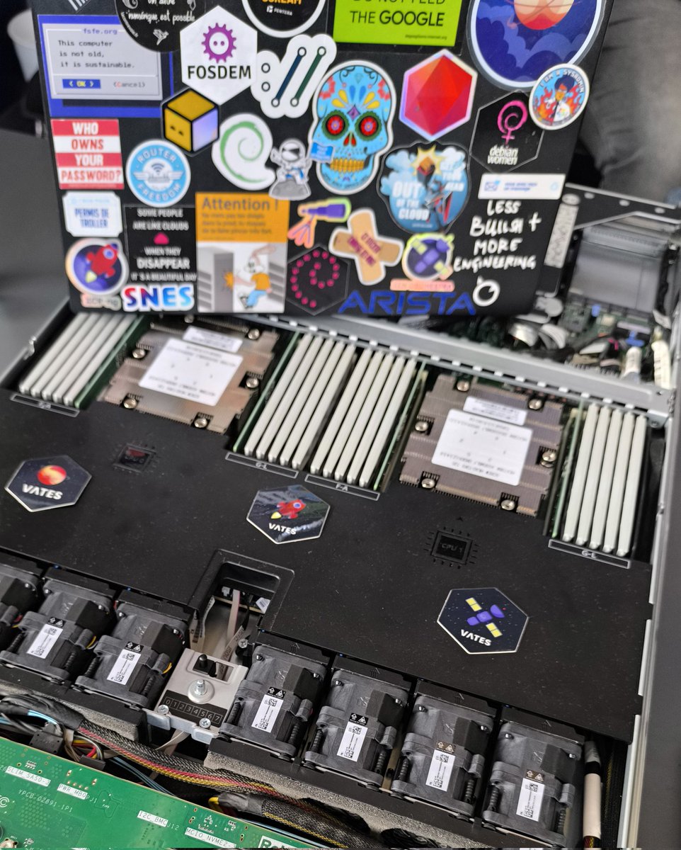 AtaxyaNetwork's tweet image. Last day of #Cloudfest ! Come discover @xcpng and @xenorchestra, the open source alternative to VMWare, in booth H20 !