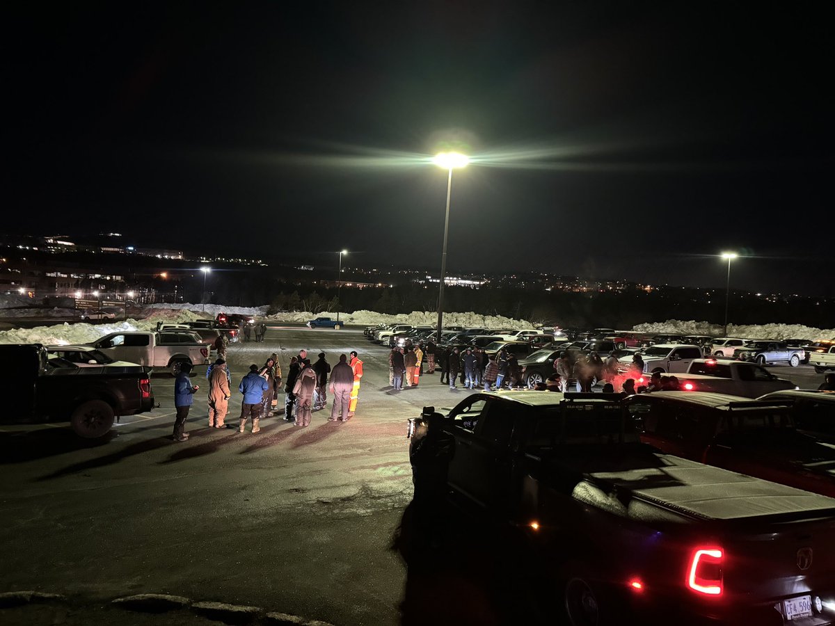 590VOCM's tweet image. Fish Harvesters from across the island are amassing in the parking lot next to the Confederation building. Significant police presence also on hand. @VOCMNEWS #nltraffic
