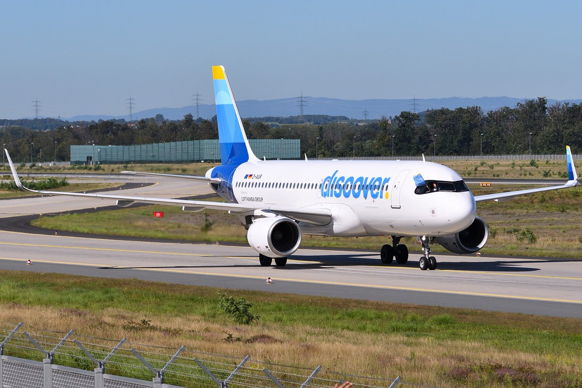 AviationNetwork's tweet photo. Discover Airlines is seeking type-rated or #nontyperated First Officers on Airbus A320 to be based in Frankfurt or Munich. Visit https://t.co/mgnfznK2LQ to apply.
Photo Credit: Linus Wambach
#DiscoverAirlines #A320 #Charter #Airline #AviationJobSearch #AircraftLover https://t.co/DpRkl0ZHRU
