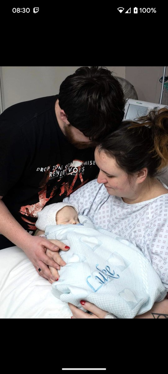 Ech0696's tweet photo. Happy 1st heavenly birthday baby boy! Can't believe your 1! Your our brave little fighter from the beginning until the very end. We love you and miss you so much. Happy 1st birthday Luke Lawrence! 👣😘♥️ @GavinKn45392645 https://t.co/2q34toim0W