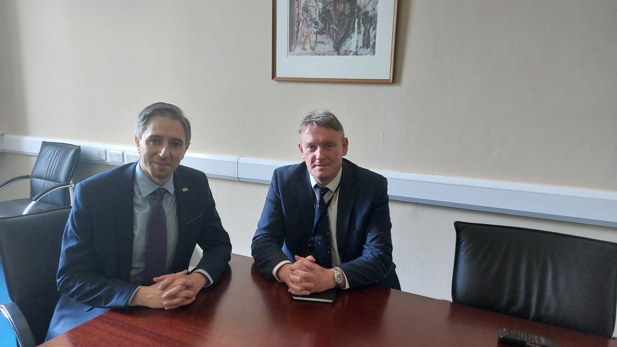We now begin the process of selecting a new leader and Taoiseach. I am fully supporting @SimonHarrisTD. His commitment to public service is evident and I’m proud to support him