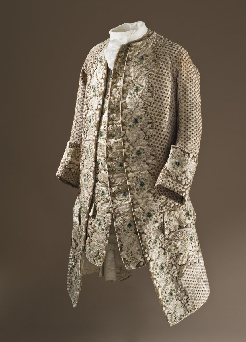 Because men can be #frockingfabulous too! #Fashionhistory of 1750, via LACMA.