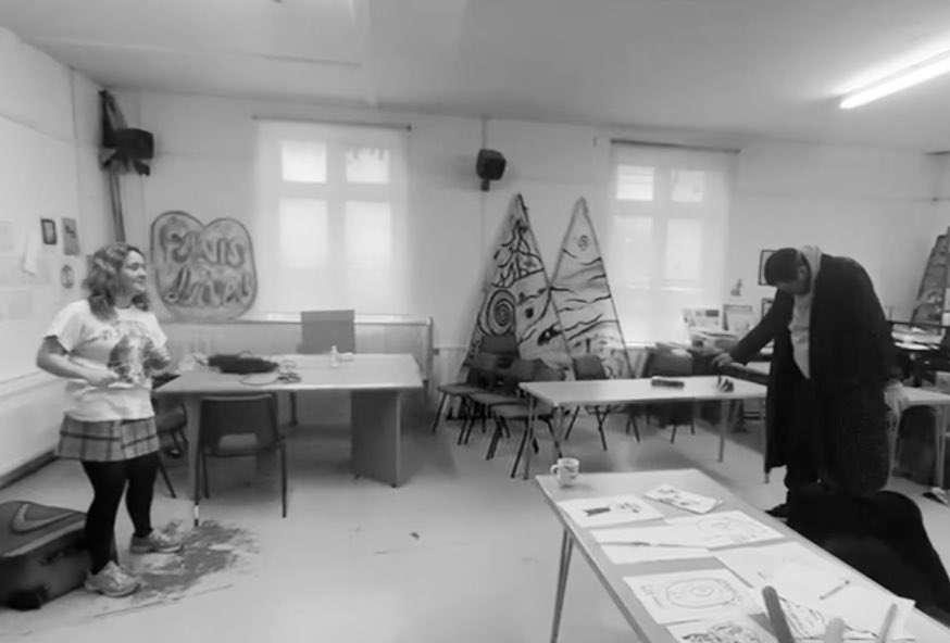 HeadwayArts's tweet image. C4X Project Lab: Emerging Artist Mollie and wor Mark perform their new track using samples and found sounds during a week skill share #BeautifulDifference #Equity #access #LetsCreate @ace_national @ace_thenorth @TNLComFund @NlandTogether @BlythCulture