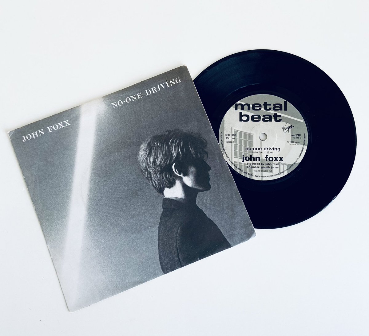 21 March 1980

John Foxx
No- One Driving

@NewWaveAndPunk #johnfoxx #synthmusic #80s #records #music #vinylsingle #vinylcollection