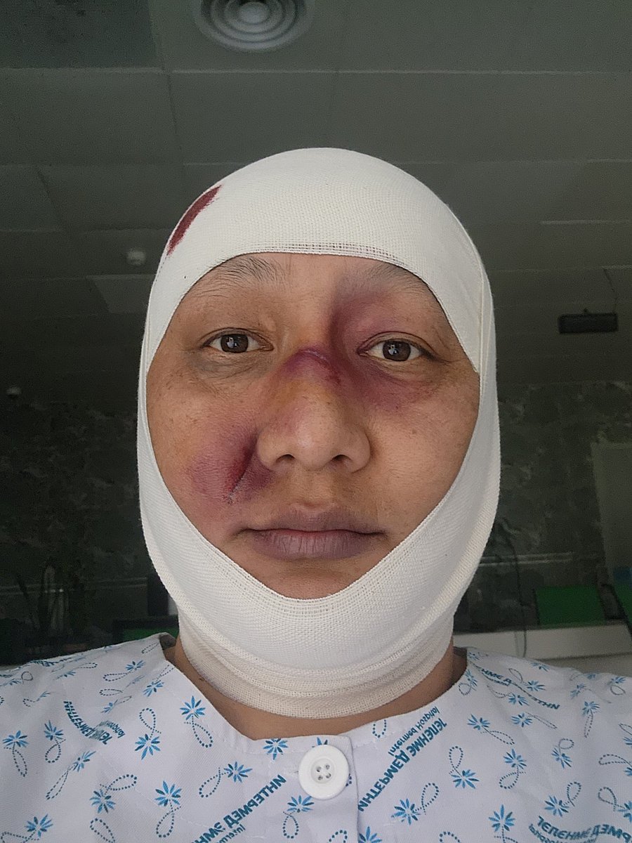 Өөрөө барахгүй болохоороо 3 залуу явуулж намайг ч бас зодсон 🤣🤣🤣