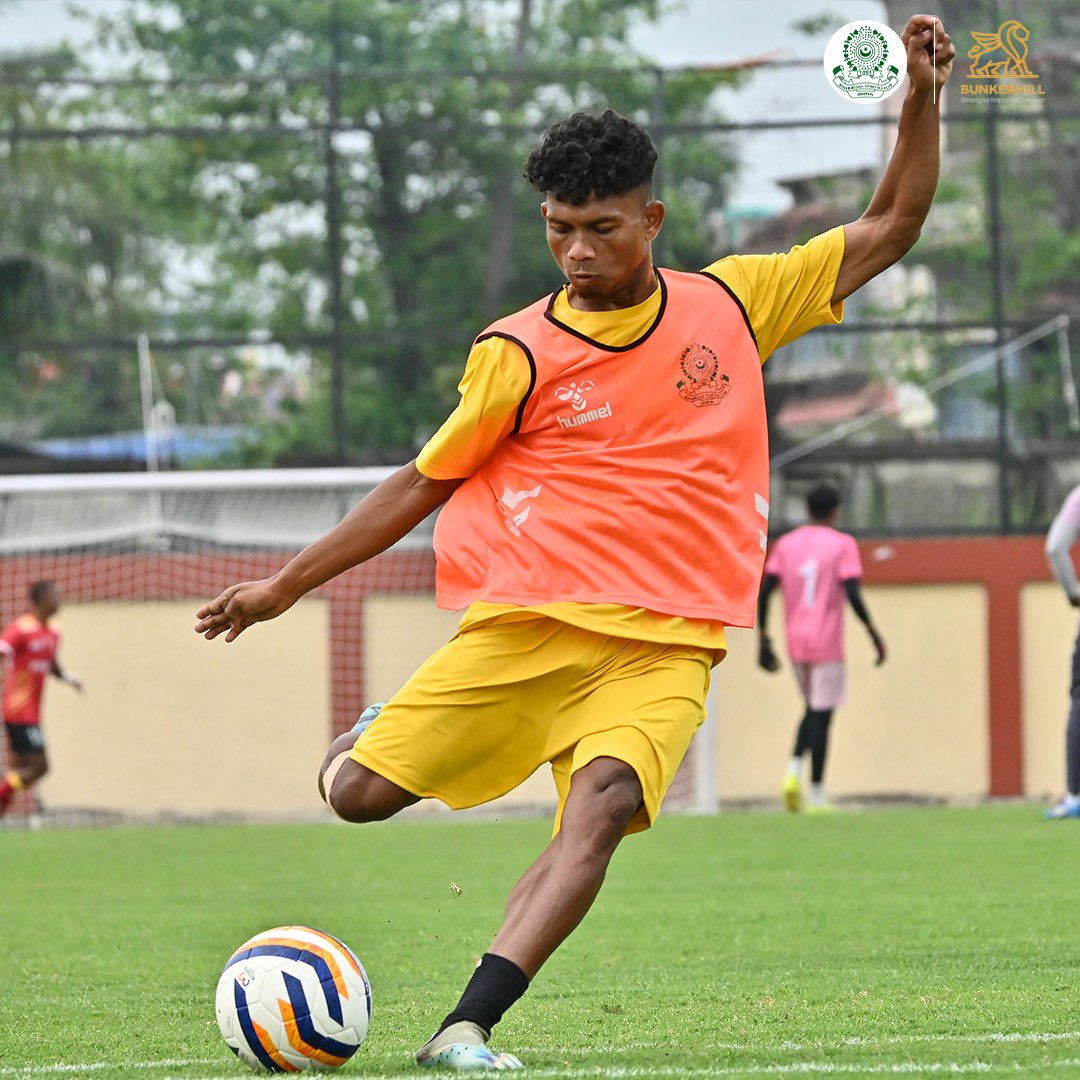 Pumped Up! 🔥

#JaanJaanMohammedan 💪🏼#BlackAndWhiteBrigade 🤍🖤#IndianFootball ⚽
#RFDL2024