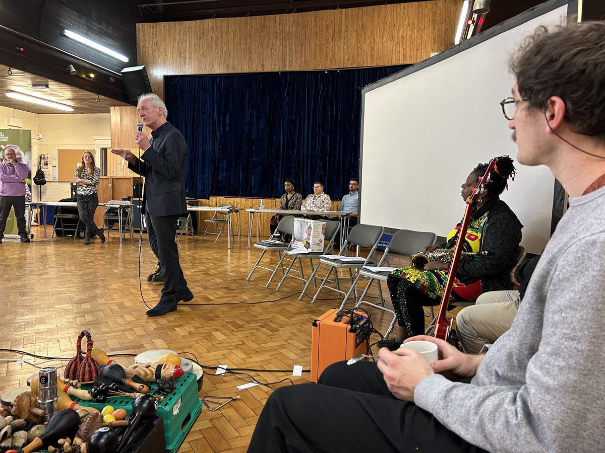 String of Hearts members from Old Trafford performing at @StJohnsCentreOT on #Ageingactionday to showcase the power of music in later life 🌟