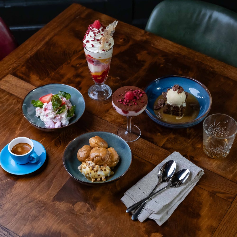 RushmereSW19's tweet image. We&apos;re so excited to launch our new menu today! Will you be trying one of our mouth-watering desserts?
*
*
*
#newmenu #menulaunch #sweettreat #pudding #dessert #justdesserts #sweettooth #indulgent #moorish #enjoy #mouthwatering #mpco #metropolitanpubcompany