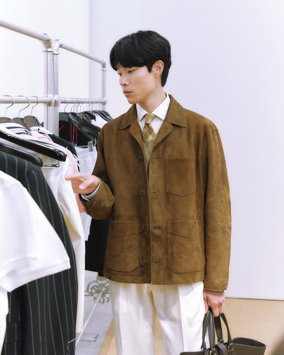 02959's tweet image. 랄프 로렌  스프링 2024 프레젠테이션
류준열
#RalphLauren #RLPurpleLabel #RLCollection #RLSP24 #RLSpring24presentation #랄프로렌 #랄프로렌퍼플라벨 #랄프로렌컬렉션