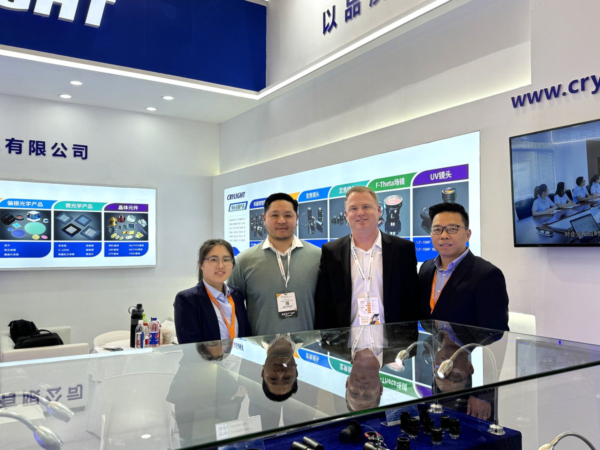 crylight_inc's tweet photo. On March 20, 2024, the 18th Munich Shanghai Optical Expo arrived as scheduled at the Shanghai New International Expo Center. In front of the W5 5612 booth where CRYLIGHT is located, it attracted a large number of visitors to stop to visit, consult and communicate. https://t.co/HmG2bYkVAm
