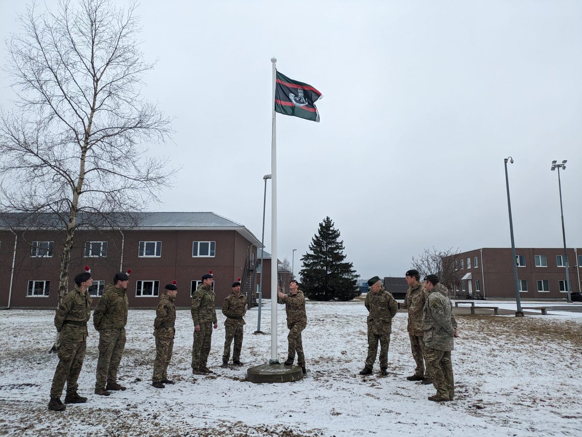 The symbolic flag change from 1 RRF to 5 Rifles, who now lead the NATO Battlegroup, Estonia for Op CABRIT 14. 👉🏼 army.mod.uk/who-we-are/cor… 📯 #StrongerTogether #WeAreNATO