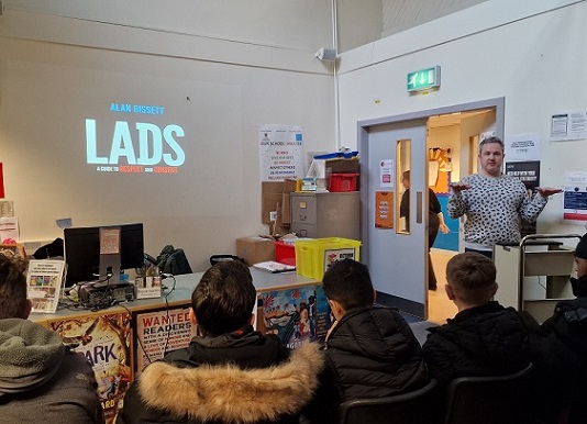 Yesterday, <a href="/KnightswoodSec/">KSS</a> was thrilled to host Alan Bissett to talk about his new book, Lads: A Guide to Respect and Consent, as part of the LYT project, supported by the Scottish Government School Library Improvement Fund.
Read all about it here! ➡️bit.ly/497An6O