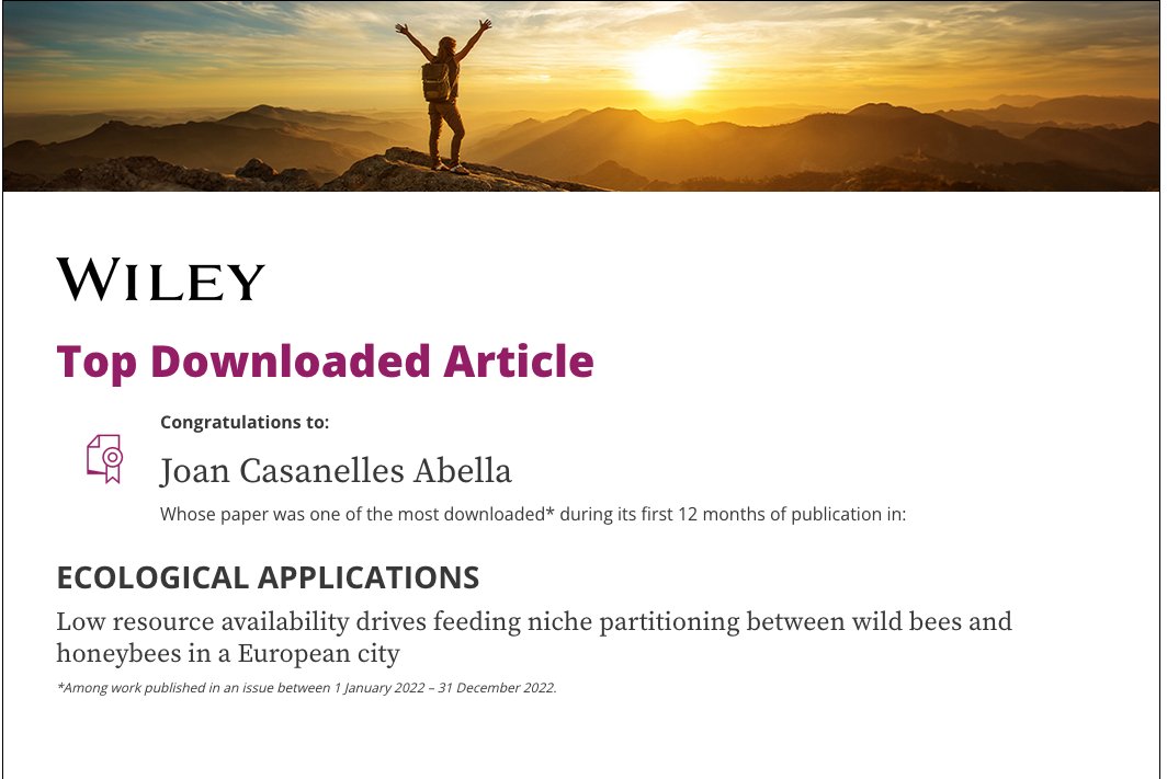 Happy to see that my third PhD chapter on how resource availability drives niche partitioning between urban wild bees and urban honeybees is among the top dowloaded papers in @ESAApplications 🥳 #urbanecology #urbanbees #urbanbeekeeping