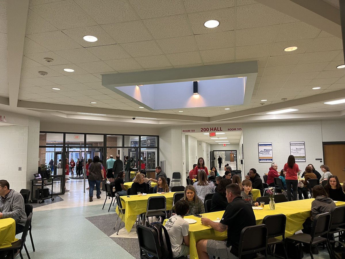 Kyle Meetze (@kylemeetze) on Twitter photo Thank you <a href="/GMSWarriors/">GilbertMiddleSchool</a> student council for sponsoring Donuts with Grownups this morning. What a great way to start the day! #BelongGrowServe Thank you <a href="/GMSWarriors/">GilbertMiddleSchool</a> student council for sponsoring Donuts with Grownups this morning. What a great way to start the day! #BelongGrowServe