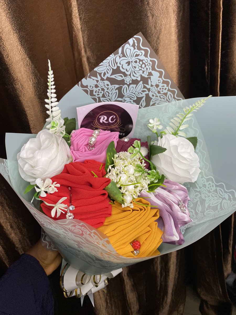 IG: Reedarh_s_closet tweet media