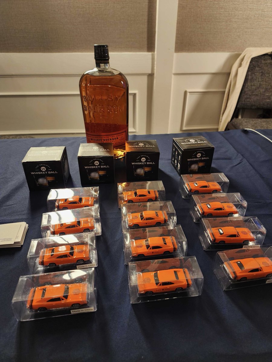 FiniteStateInc's tweet photo. Today's the last day to visit our team @automotive_iq #AutoCyberSec24! Stop by and see us for a demo of our Next Gen Platform, snag some swag, and have a chance to win a tasty surprise! π
https://t.co/7QaQQELbiG
#cybersecurity #automotiveiq #connectedvehicles #finitestate https://t.co/DAxMghssYo