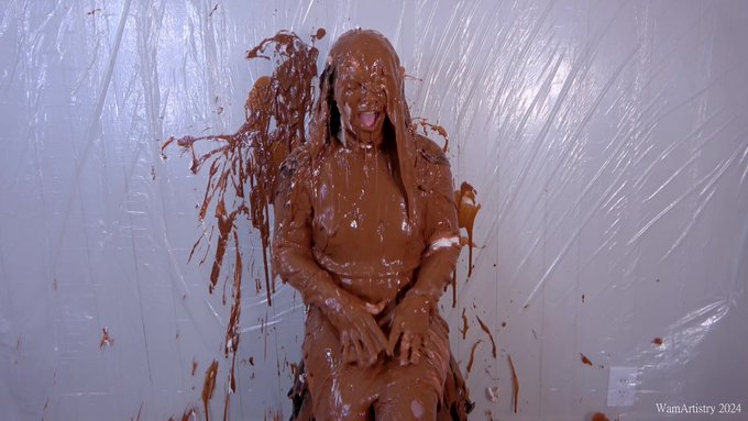 Oh my! https://t.co/dqSAi0BESB https://t.co/c4wBjLndS8