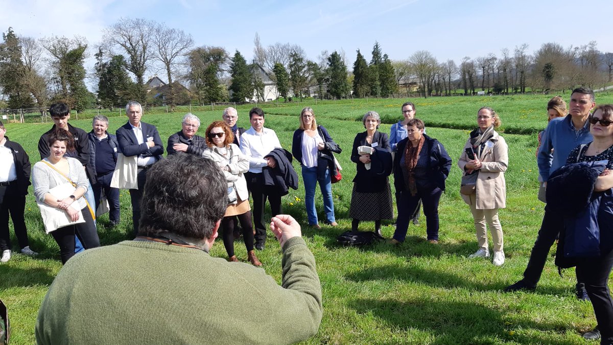 InstitutElevage's tweet image. 🔴 Inauguration du #CIRVEAU | Visite en cours
Autour de différentes thématiques :
✅ La formation
✅ Environnement
✅ Société &amp;amp; bien-être animal
✅ Recherches et prestations
+ Temps libre autour des ateliers : plateforme fourragère, réseau #Inosys veaux de boucherie, numérique...