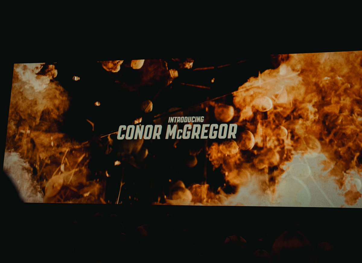TheNotoriousMMA's tweet photo. You ever seen an 18k carat gold pin stripe? You have now. Repping the great Marlon Brando with my Jacob and Co. “Opera Godfather” watch at the nyc premier of “roadhouse”. Out NOW on @PrimeVideo @ProperWhiskey @ForgedStout #sitbackrelax https://t.co/JU1CLWQNOJ