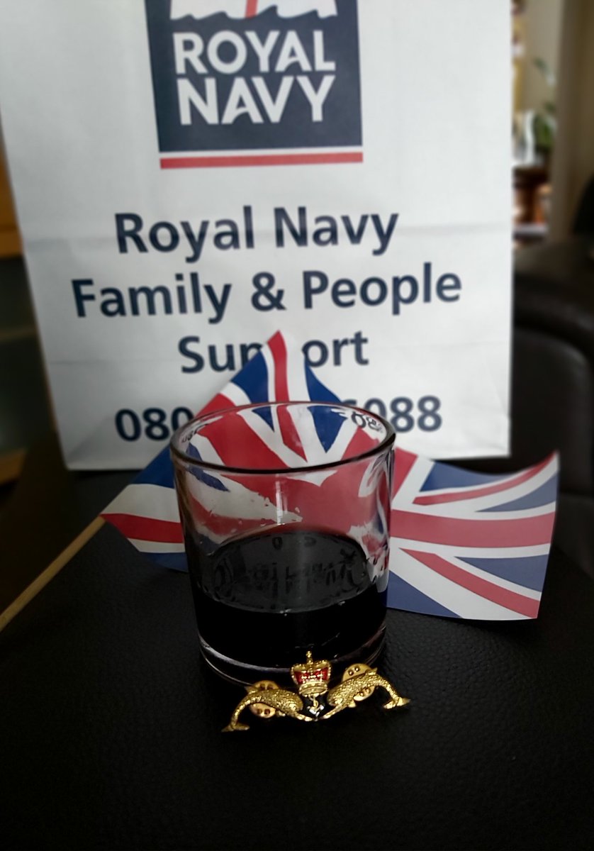 @roguetrooperr @sworrall @SSN14CO Ours got his at the end of this latest operation.
Thanks to everyone who made the #homecoming such a memorable occasion 🐬 @submarinefamily @RNRMC #MadeintheRoyalNavy