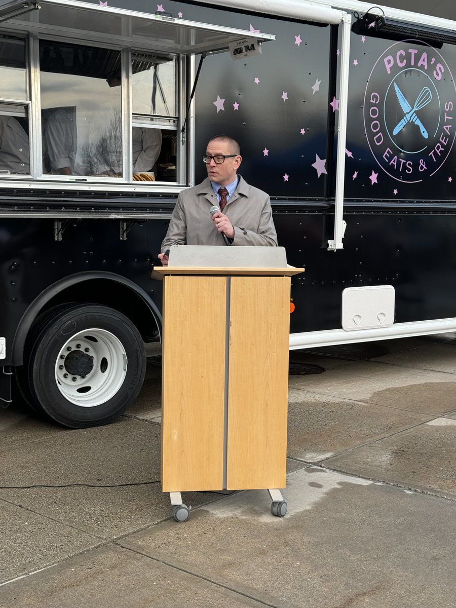 RIDeptEd's tweet image. Last night, @pvdschools cut the ribbon on PCTA’s new food truck as part of RIDE’s #MenuForSuccess initiative! The truck will give students real-world experience in culinary arts and entrepreneurship and serve up “Good Eats &amp;amp; Treats.”