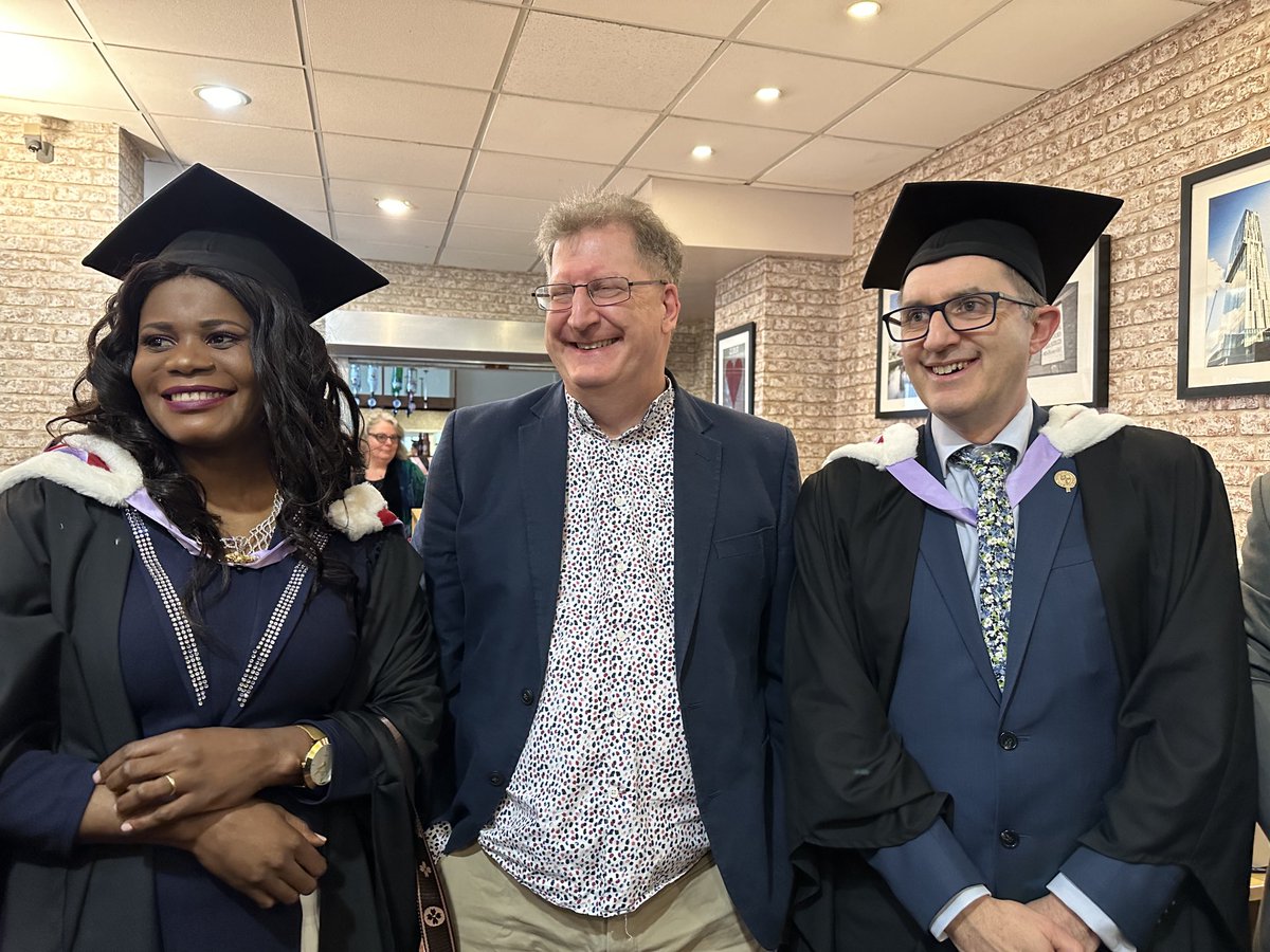 Celebrating Graduation Day 🧑‍🎓 with some of our MFT Chaplains ⁦@nhookey⁩ ⁦@MFTnhs⁩ ⁦@MFT_PatientExp⁩ ⁦@MeersGail⁩