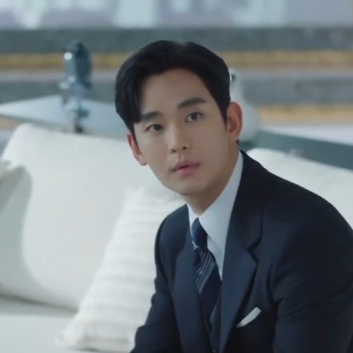 Haters gonna hate but the world will continue to rejoice at the fact that Kim Soohyun and Kim Jiwon took on a project together which has a hilarious (but angsty) second-chance couple trope, showcasing their acting masterclass week after week 🫶