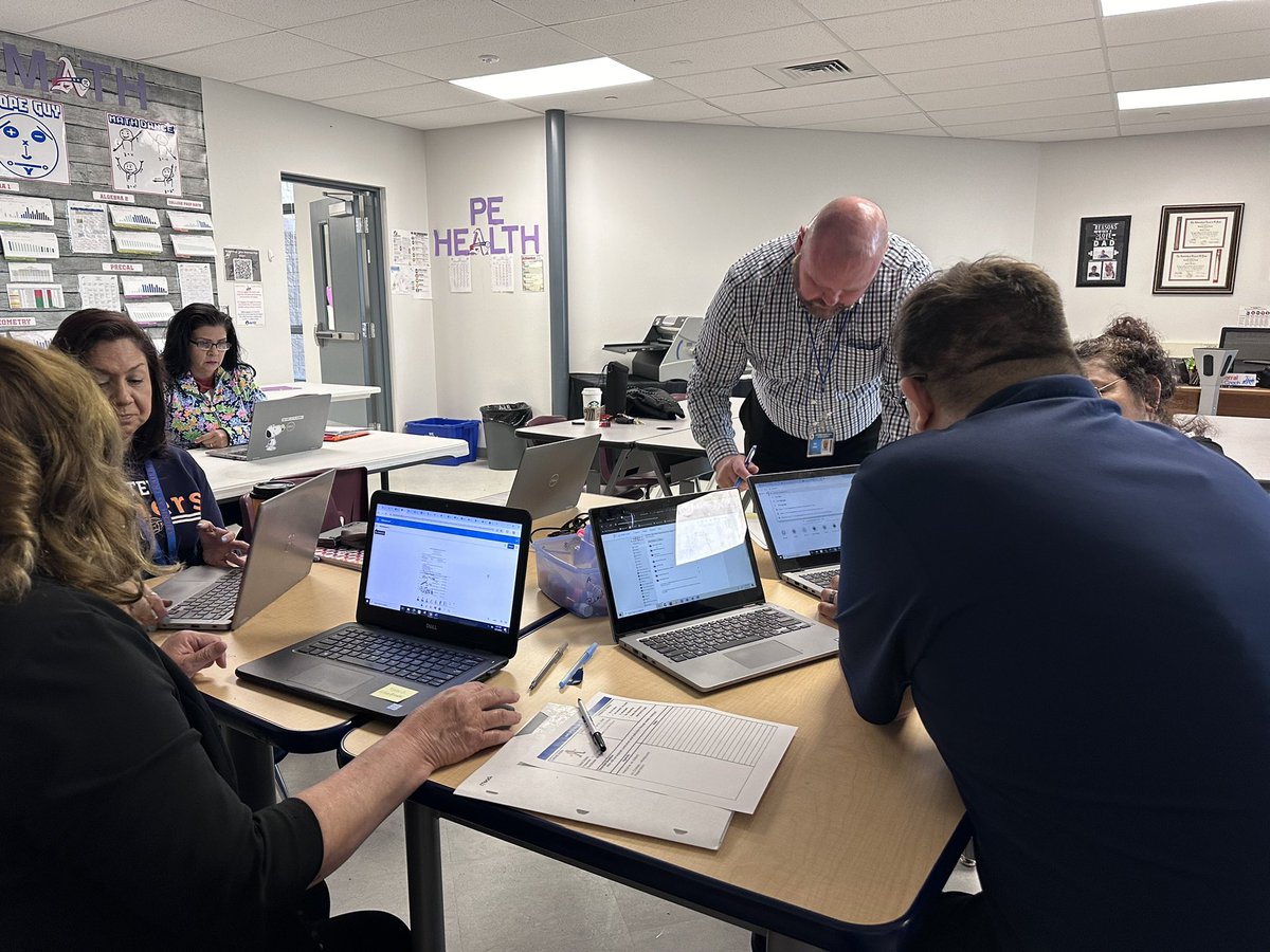 PLCs with our amazing sped team ❤️💙 <a href="/Americas_HS/">Nancy Torres</a> <a href="/instruct_lead/">Nathan Ballard</a>