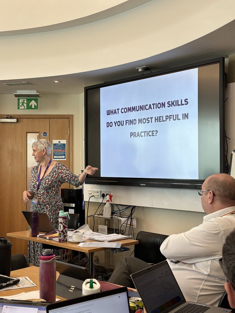 EEAST_UrgCare's tweet photo. Best practice in palliative and end of life care today for @EastEnglandAmb tACP cohort 1, led by subject matter experts from @Hospicstfrancis / @stnichhospice and kindly hosted by @WolfsonCam @iampaulgates @MelissaD_85 @EEAST_ACL @antkitchener https://t.co/XRPUXeH8UK
