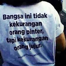 ahas4j4's tweet photo. @ferrykoto Coba dipikir, yg mereka dukung sudah menang. Tapi kenapa mereka masih serang 01 dan 03? Kenapa takut menghadapi gugatan pemilu? Karena mereka mencium bau anyir kecurangan yg mereka dukung😁 https://t.co/9TeNNYuSkq