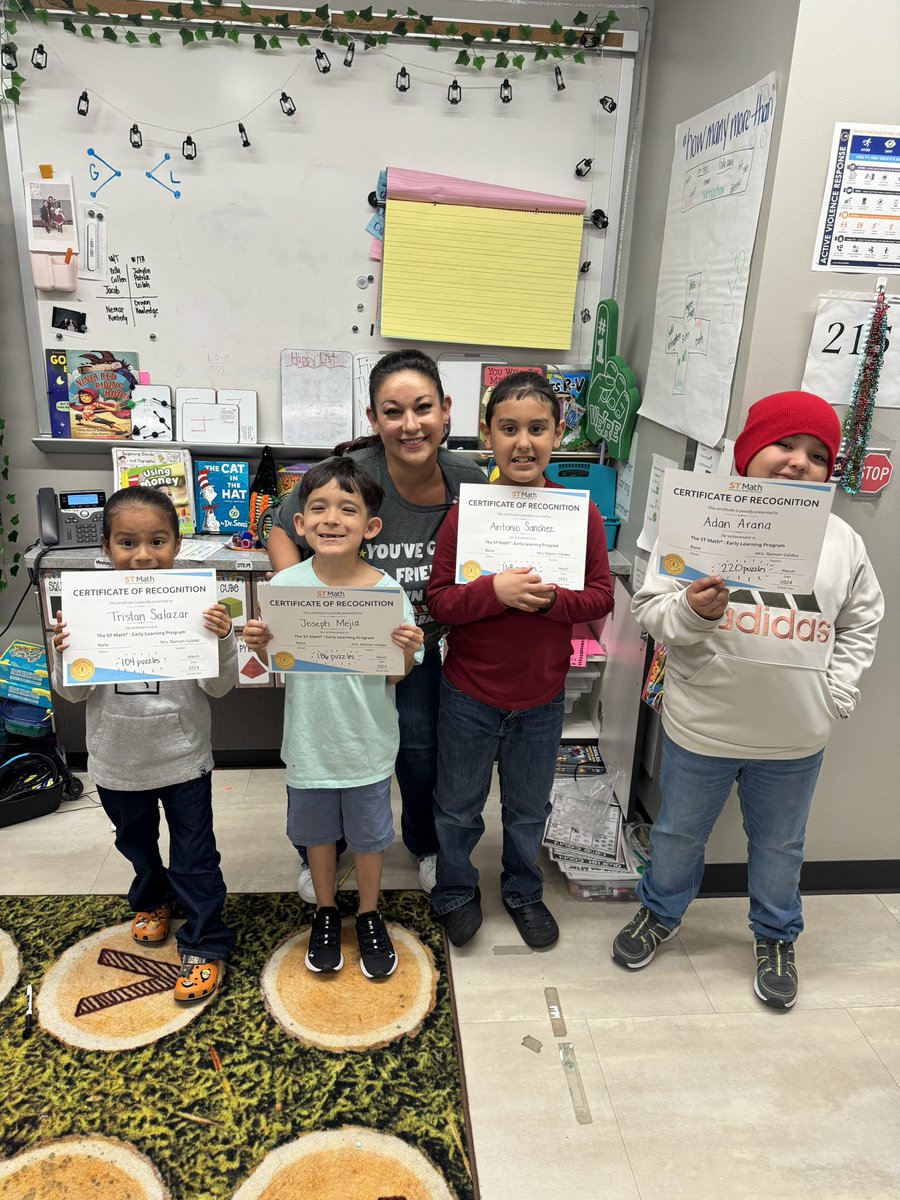 I loved being invited into @mrsamrv class yesterday to celebrate these @STMathTX champions!!! Amazing job solving those puzzles 🤩 @BaneElementary
