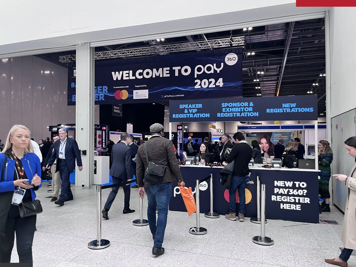 ellipse_la's tweet photo. London is #EVCready! 

The Ellipse team was at PAY360 in London, and we’d like to share some photos with you.

Stay tuned to this page for more photos from PAY360 tomorrow!

#bankingtechnology #paymentcards #PAY360 https://t.co/Mayg4XrABD