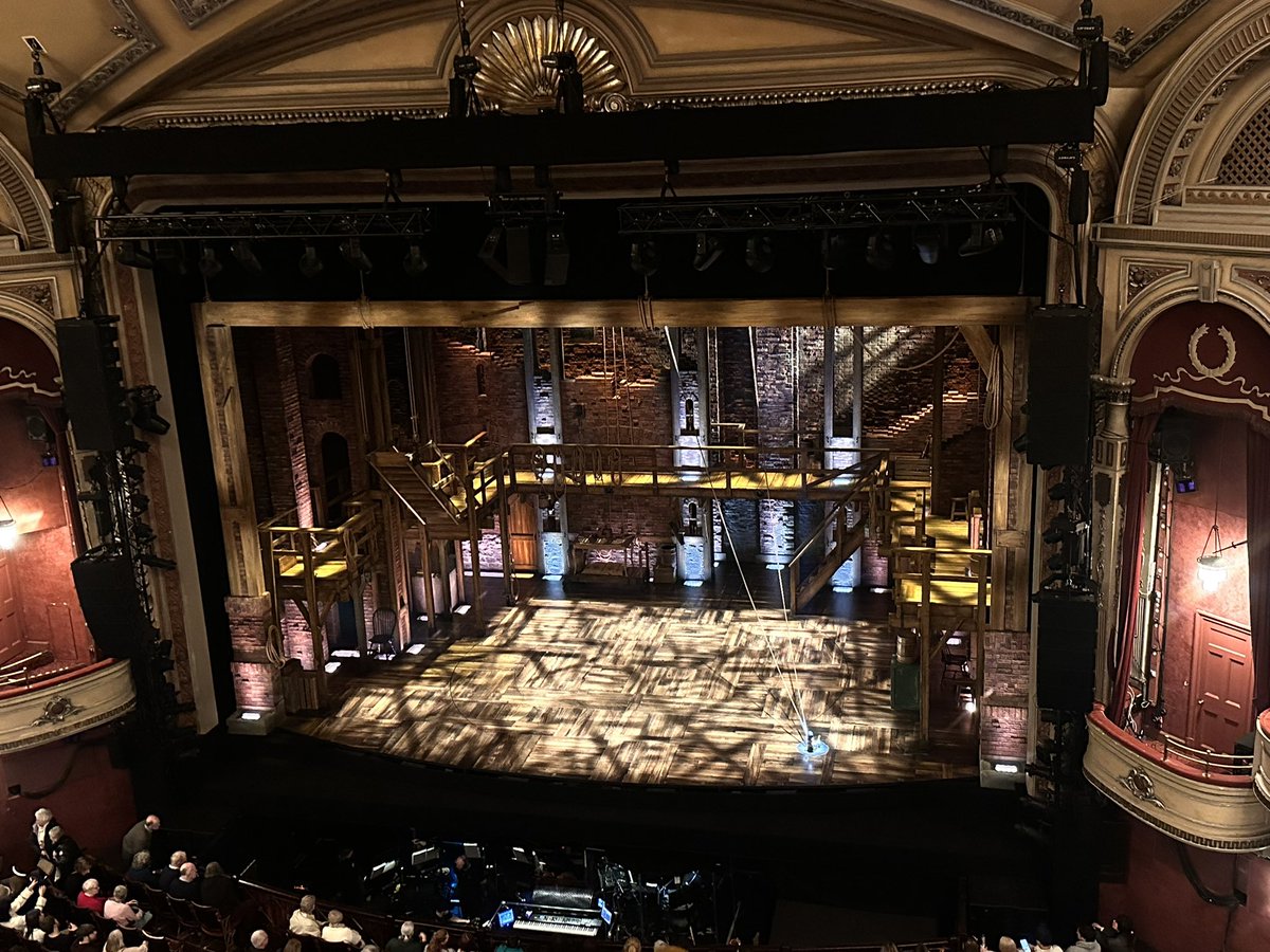 Miss Fallon tweet media