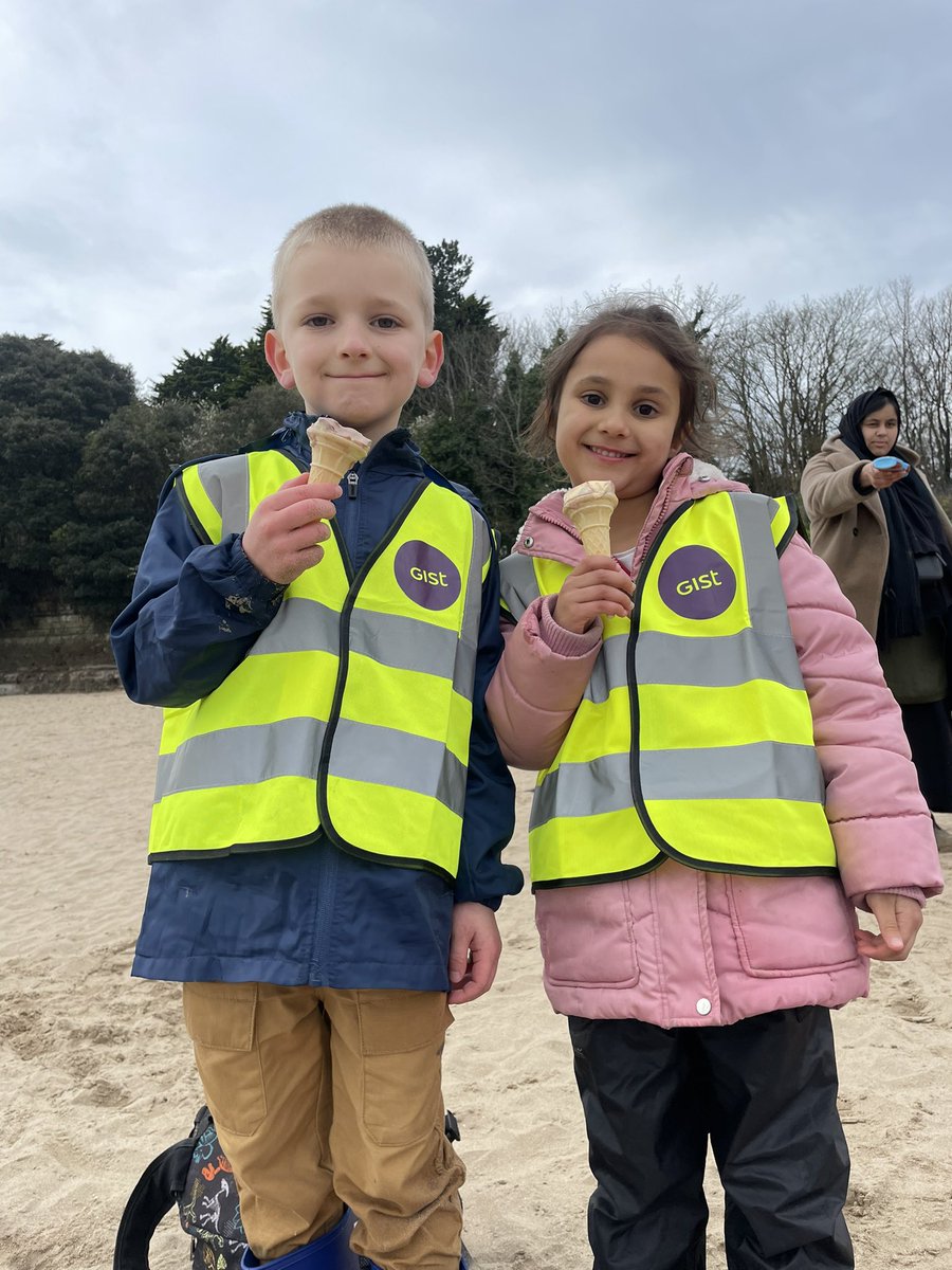 Ice cream on the beach! <a href="/MillbrookP/">Millbrook Primary</a>