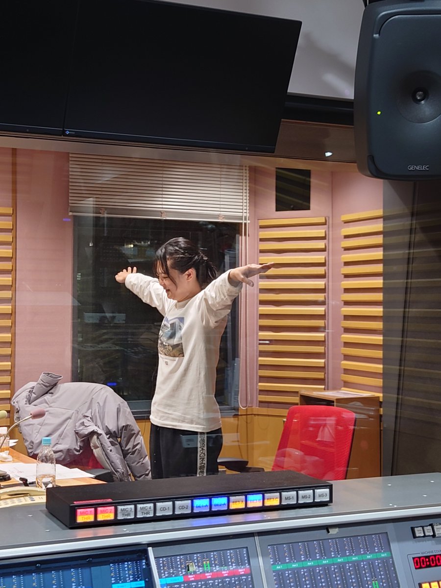 krkr_annp's tweet photo. ＼オールナイトニッポンPODCAST／
#蛙亭 のトノサマラジオ🐸ep.178📻
イワクラさんのアレの模様です
ZAZYさんから借りたとか❓😅
#蛙亭ANNP

👇やPodcastアプリで無料です😝 https://t.co/J2qzDrx8ZV 
ニッポン放送 #ANNJAM でも😍
https://t.co/LVCOF7BXVb https://t.co/7S7xLOyTHV