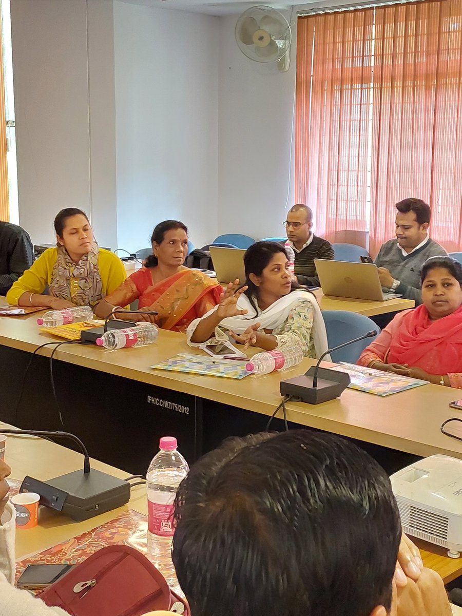 JharkhandAids's tweet photo. Discussion on Nutrition in the Context of HIV and Adherence in today's session of NACP Counsellors Training.
#HealthyLiving #HIV #AIDS #hivawareness #hivprevention #aidslifecycle #nacoindia #jsacs #jharkhand #indiafightshivandsti https://t.co/CIpp5q1MLG