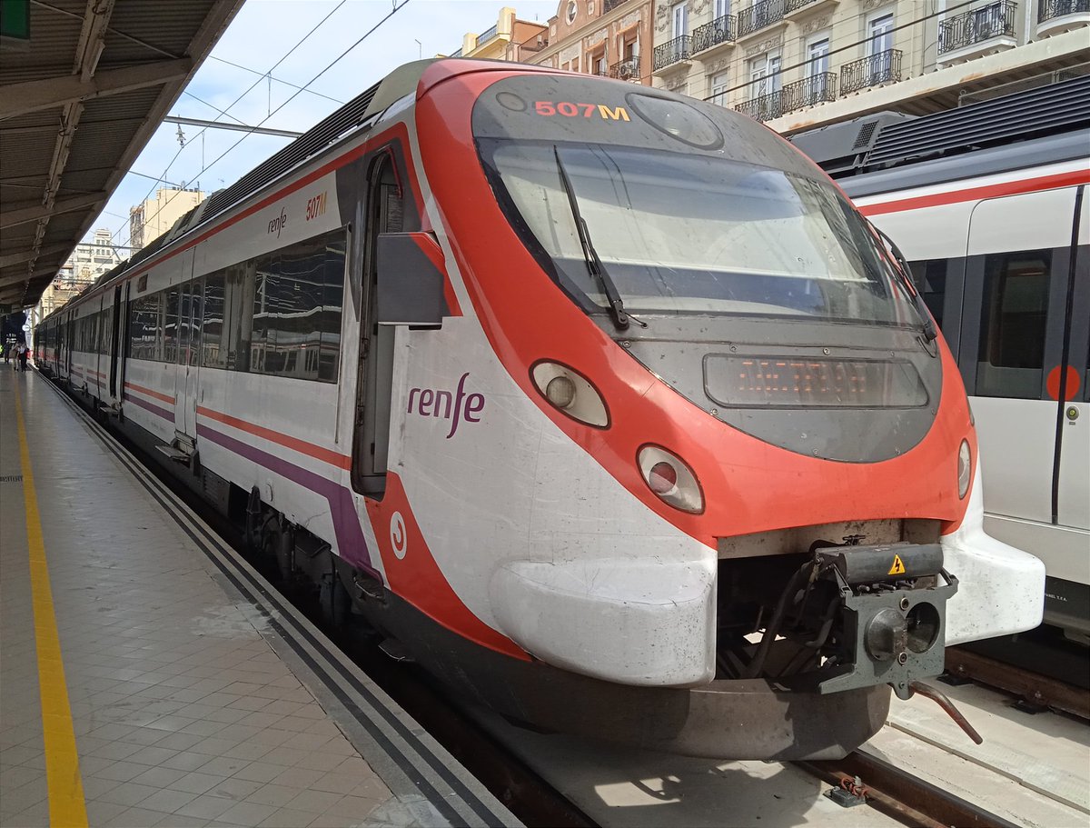 447forlife's tweet photo. 465s por Valencia: Valencia-Nord 👇 https://t.co/S9sqJV5QjE