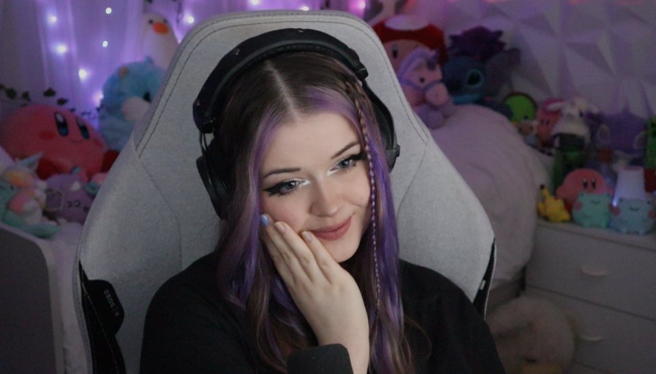 Live rn -- Minesalt charity event raising money for Ukraine -> w/ the tubbathon! 

Playing supermarket simulator until the event c:

--> come join hehe