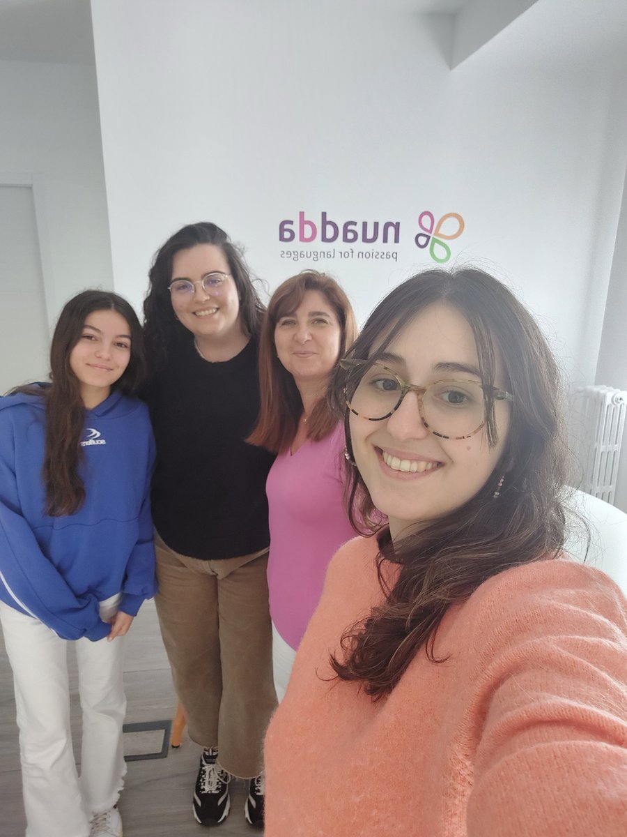 Hemos tenido el placer ¡y la responsabilidad! de contarle a Candela cómo es el trabajo en una empresa de #traducción e #interpretación dentro del Programa 4º ESO+Empresa comunidad.madrid/servicios/educ…