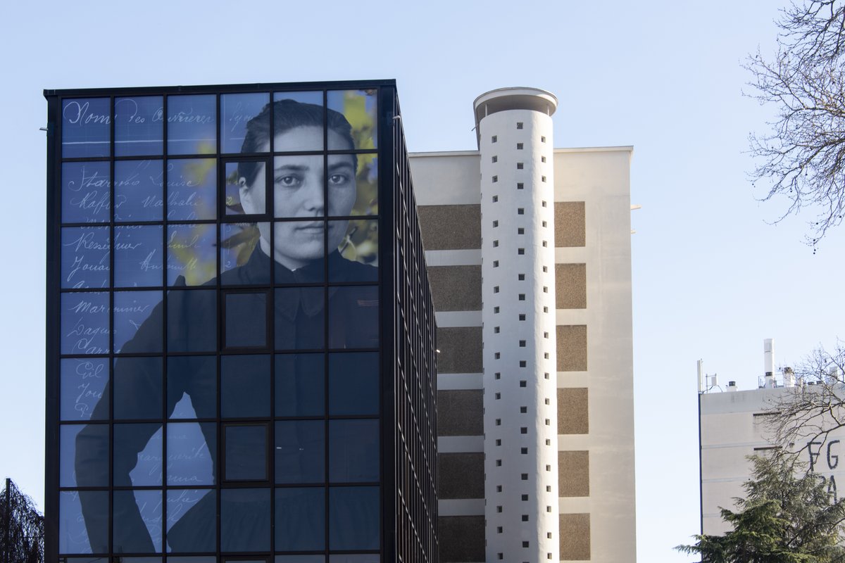 residence1plus2 tweet media