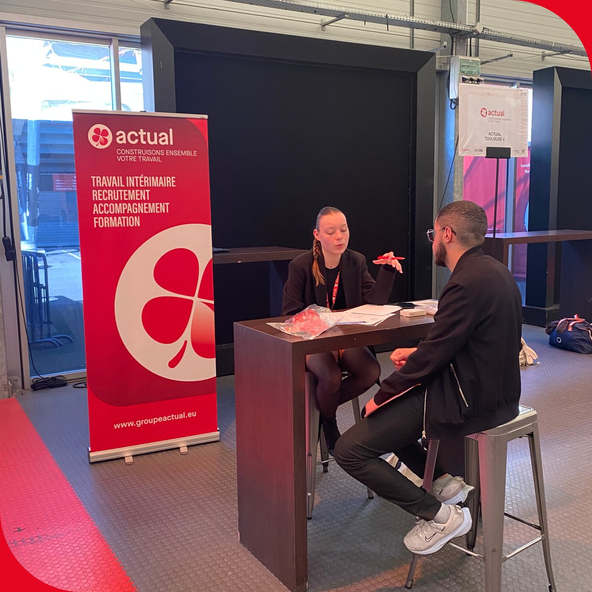 𝗔𝗖𝗧𝗨𝗔𝗟 𝗚𝗥𝗢𝗨𝗣 𝗣𝗥𝗘𝗦𝗘𝗡𝗧 𝗔 𝗟𝗔 𝗕𝗢𝗨𝗥𝗦𝗘 𝗗𝗘 𝗟'𝗘𝗠𝗣𝗟𝗢𝗜 🔴⚫

En tant que partenaire officiel du @StadeToulousainRugby, Actual group s’est engagé ce mardi, avec les “Rouge et Noir”, pour soutenir la Bourse de l’Emploi.
