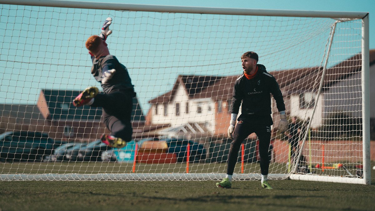 Acrobatics. 😵

🍊 #UTMP | <a href="/MChapman1_/">Mackenzie Chapman</a> | <a href="/Grimmy1998/">Daniel Grimshaw</a>